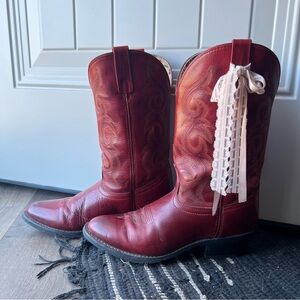 *SOLD* Laredo red leather cowboy boots